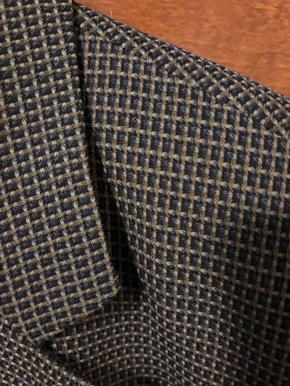 Vintage Hugo Boss Sport Coat Mens 42R 100% Virgin Wool Check Blazer Made Germany